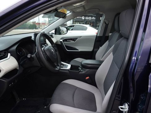 Used 2022 Toyota RAV4 XLE AWD/4WD image 22