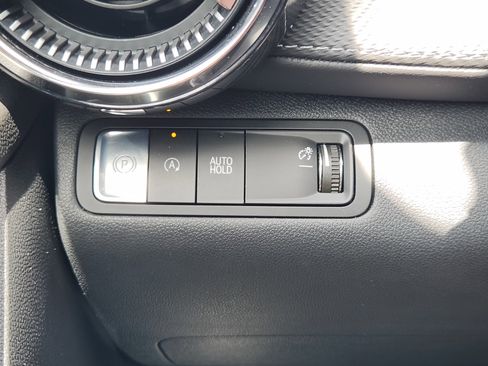 Used 2026 Chevrolet Equinox LT FWD image 22