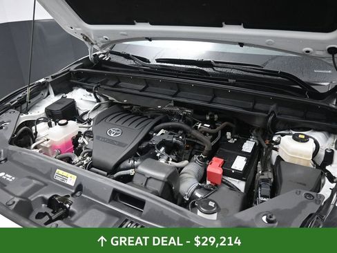 Used 2023 Toyota Highlander XLE image 14
