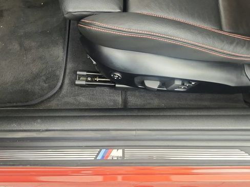 Used 2011 BMW 1 Series M RWD image 36
