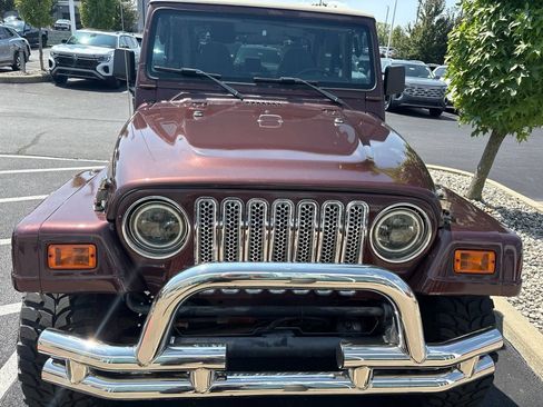 Used 2002 Jeep Wrangler Sahara AWD/4WD image 11