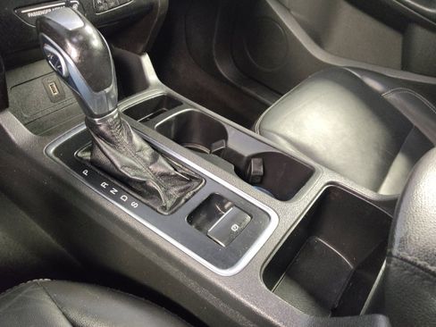 Used 2019 Ford Escape Titanium FWD image 26