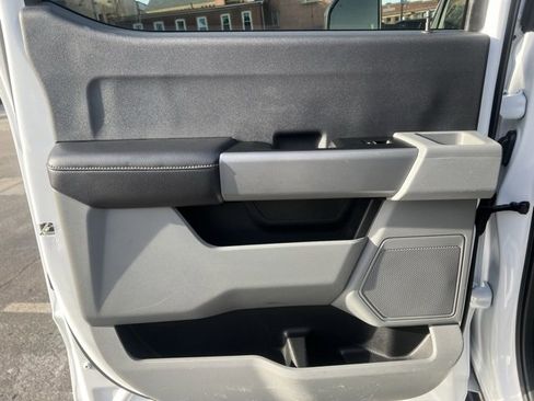 Used 2024 Ford F250 XLT w/ Snow Plow Prep Package image 15