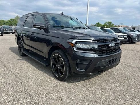 Certified 2023 Ford Expedition Limited AWD/4WD image 3