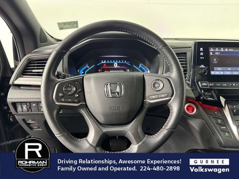 Used 2023 Honda Odyssey Sport image 11