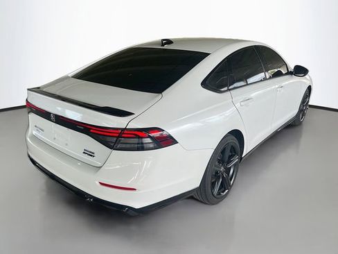 Used 2023 Honda Accord Sport image 8