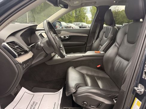 Used 2022 Volvo XC90 T8 Inscription image 12