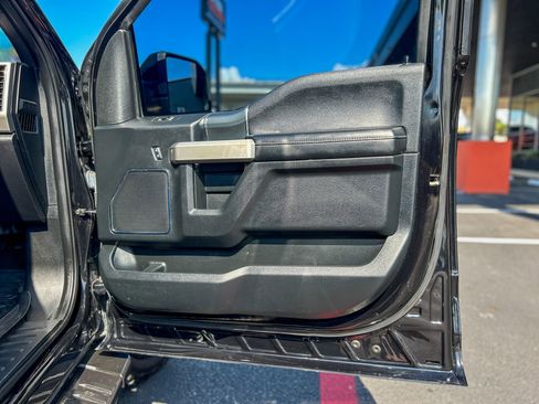 Used 2020 Ford F150 Lariat w/ Equipment Group 502A Luxury image 41