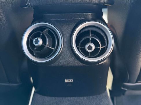 Used 2019 Alfa Romeo Giulia w/ Nero Edizione image 23