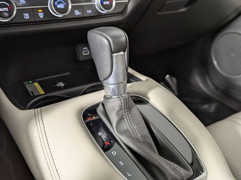 Used 2024 Honda HR-V EX-L image 35