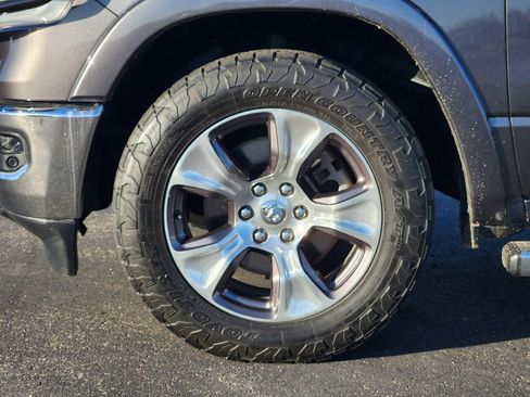Used 2021 RAM 1500 Laramie image 9