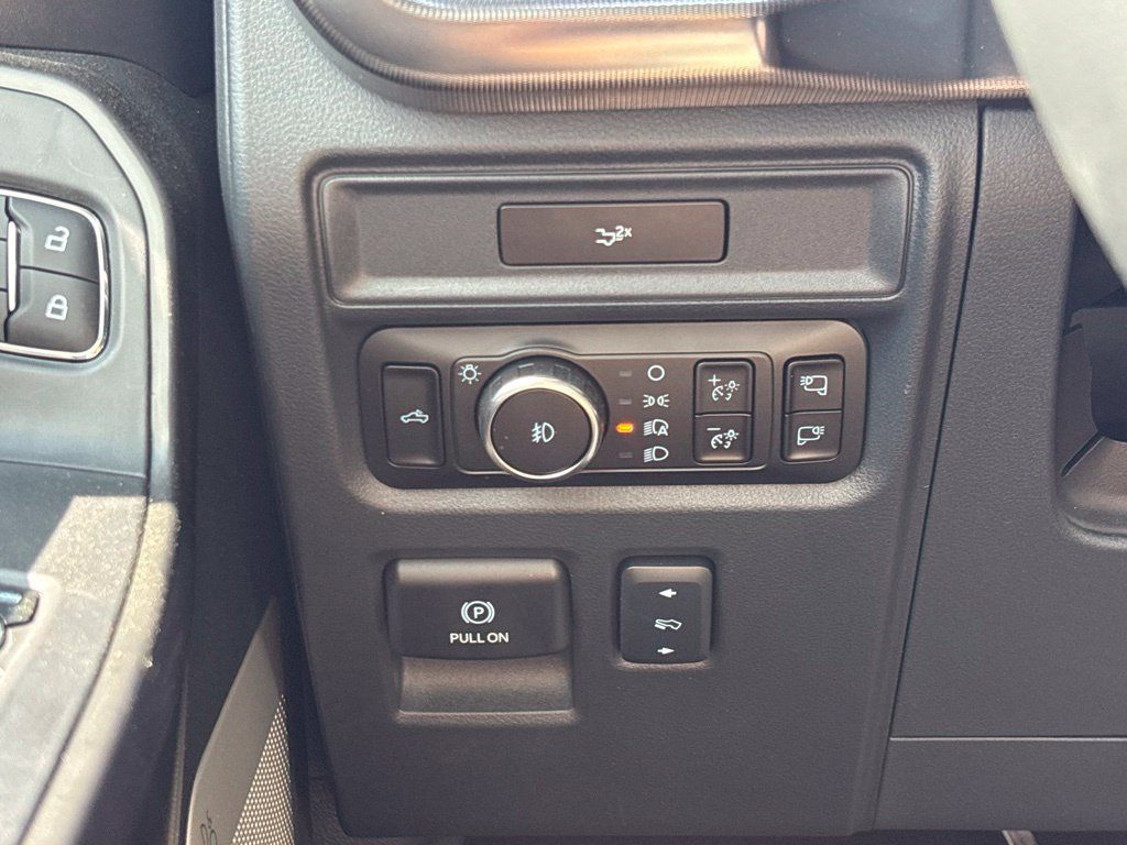 Used 2026 Ford F150 Lariat w/ Equipment Group 502A High AWD/4WD image 26