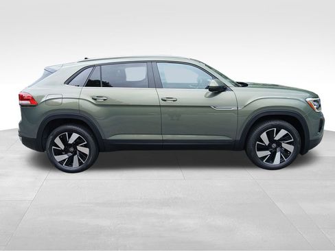 New 2026 Volkswagen Atlas Cross Sport SE image 6