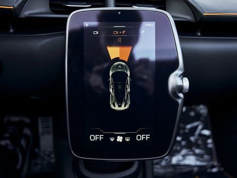 Used 2025 McLaren Artura Spider RWD image 67