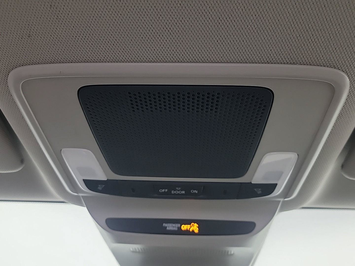Certified 2025 Honda HR-V LX image 30