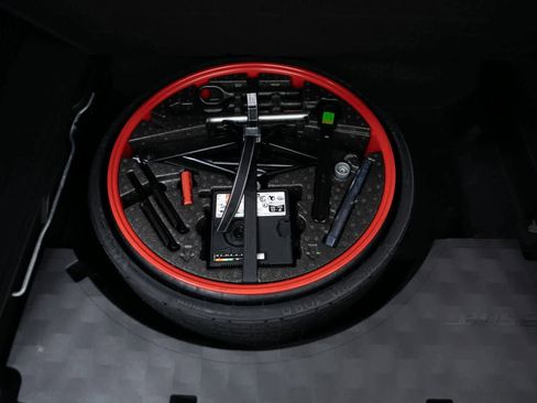 New 2026 Porsche Cayenne GTS image 34