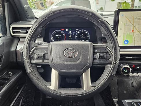 Used 2025 Toyota Tacoma TRD Off-Road w/ TRD Off Road Premium Package AWD/4WD image 20