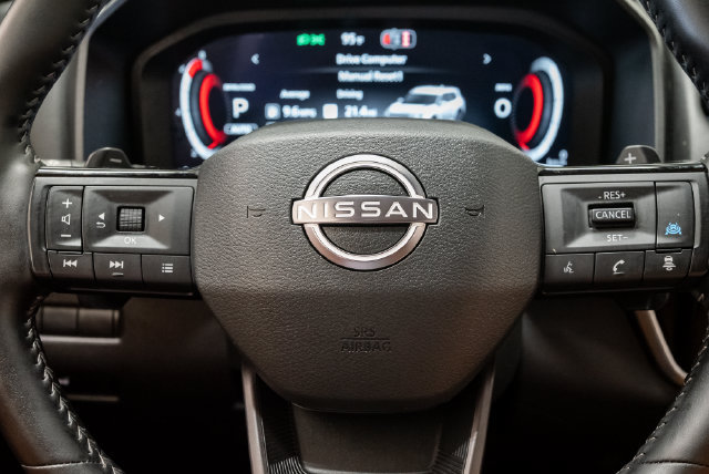 Used 2026 Nissan Rogue SL AWD/4WD image 14