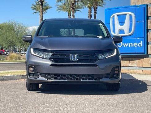 Used 2026 Honda Odyssey Touring image 4