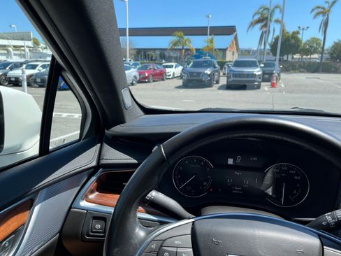 Used 2024 Cadillac XT5 Premium Luxury FWD image 36