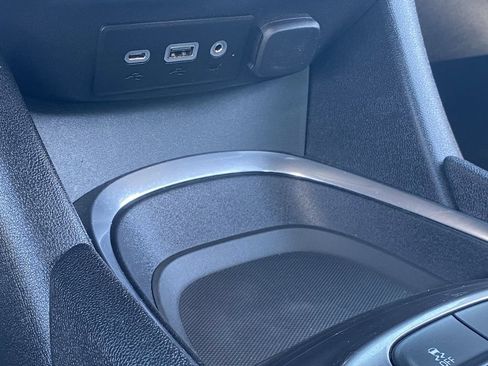 Used 2020 Chevrolet Malibu LT FWD image 28