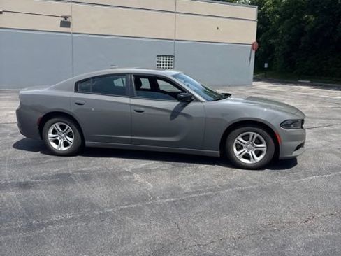 Used 2023 Dodge Charger SXT w/ Cold Weather Package RWD image 4
