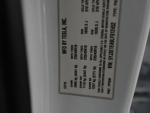 Used 2020 Tesla Model 3 Standard Range image 29