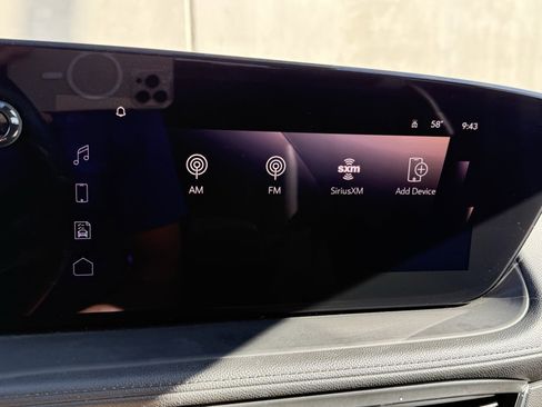 Used 2024 Buick Encore GX Sport Touring image 10