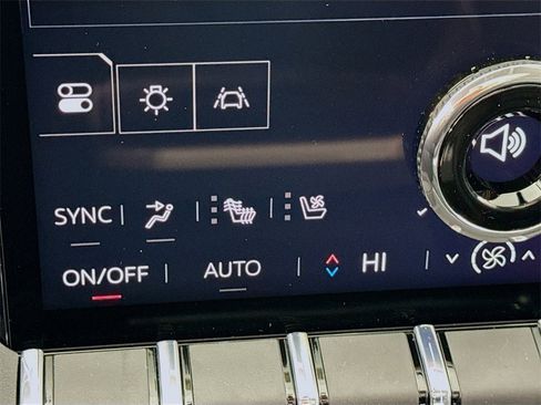 New 2026 GMC Terrain Denali w/ LPO, Floor Liner Package image 15