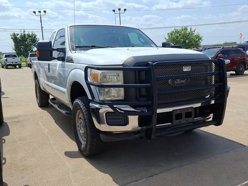 Used 2015 Ford F250 XL w/ Power Equipment Group AWD/4WD image 5