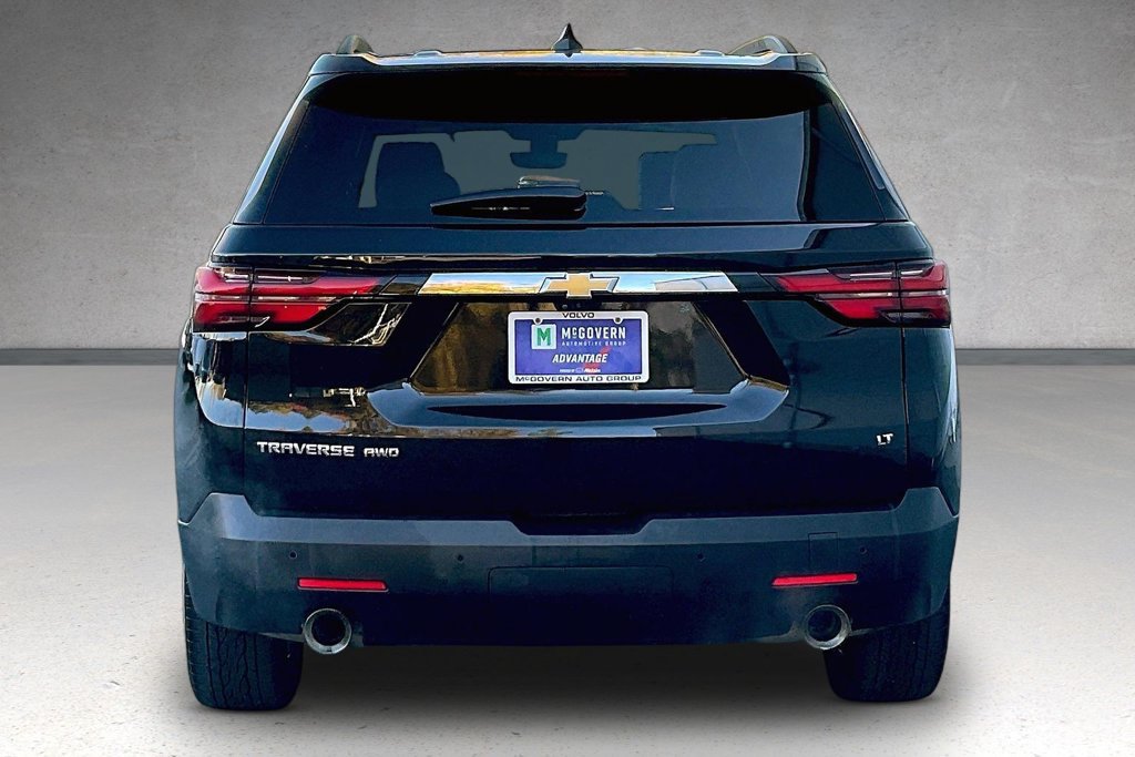 Used 2022 Chevrolet Traverse LT w/ LT Premium Package AWD/4WD image 6