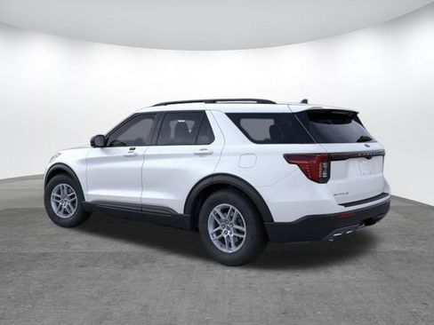 New 2026 Ford Explorer Active image 4