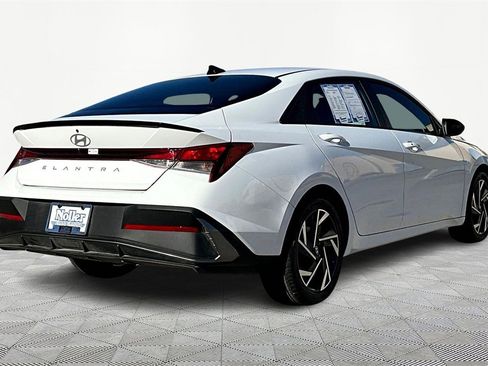 Certified 2025 Hyundai Elantra Sport image 2