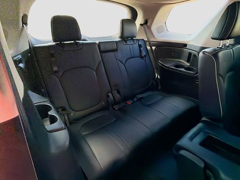 Used 2023 Honda Pilot Elite image 25