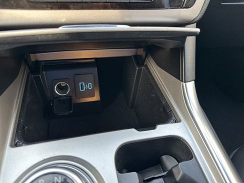 Used 2024 Ford Explorer XLT w/ Equipment Group 202A image 23