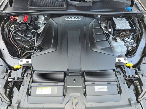 Used 2023 Audi Q7 2.0T Premium Plus w/ Premium Plus Package AWD/4WD image 34