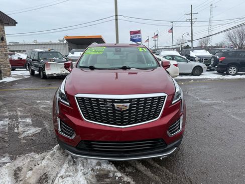 Used 2021 Cadillac XT5 Premium Luxury image 2