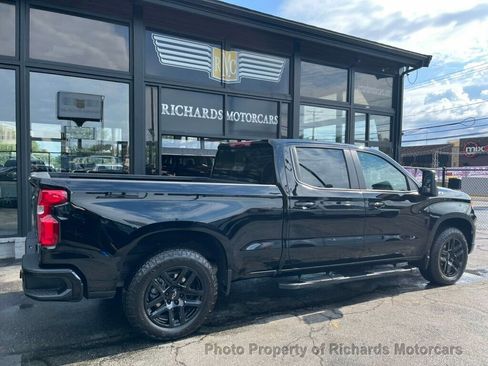 Used 2024 Chevrolet Silverado 1500 RST image 3