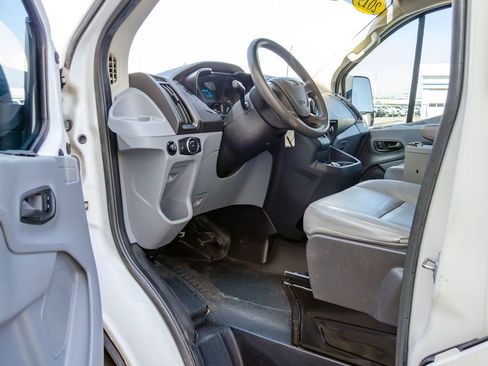 Used 2019 Ford Transit 250 130 Low Roof RWD image 26