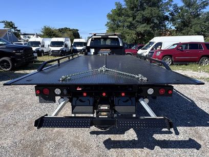 New 2024 RAM 5500 SLT w/ Quick Order Package 2YG SLT