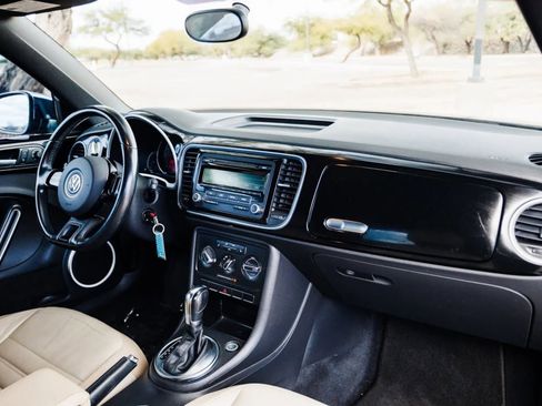 Used 2013 Volkswagen Beetle 2.5 50's Edition image 26