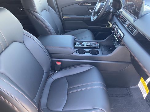 New 2026 Honda Pilot TrailSport image 9