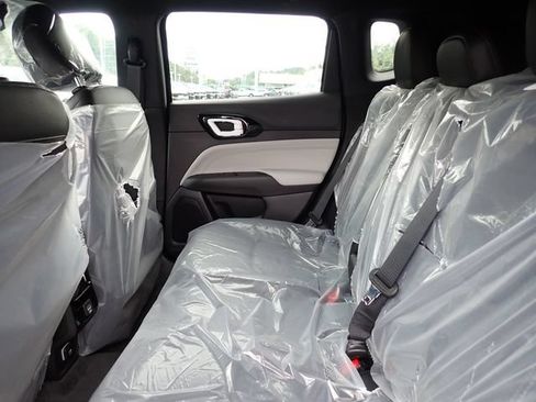 New 2026 Jeep Compass Limited AWD/4WD image 13