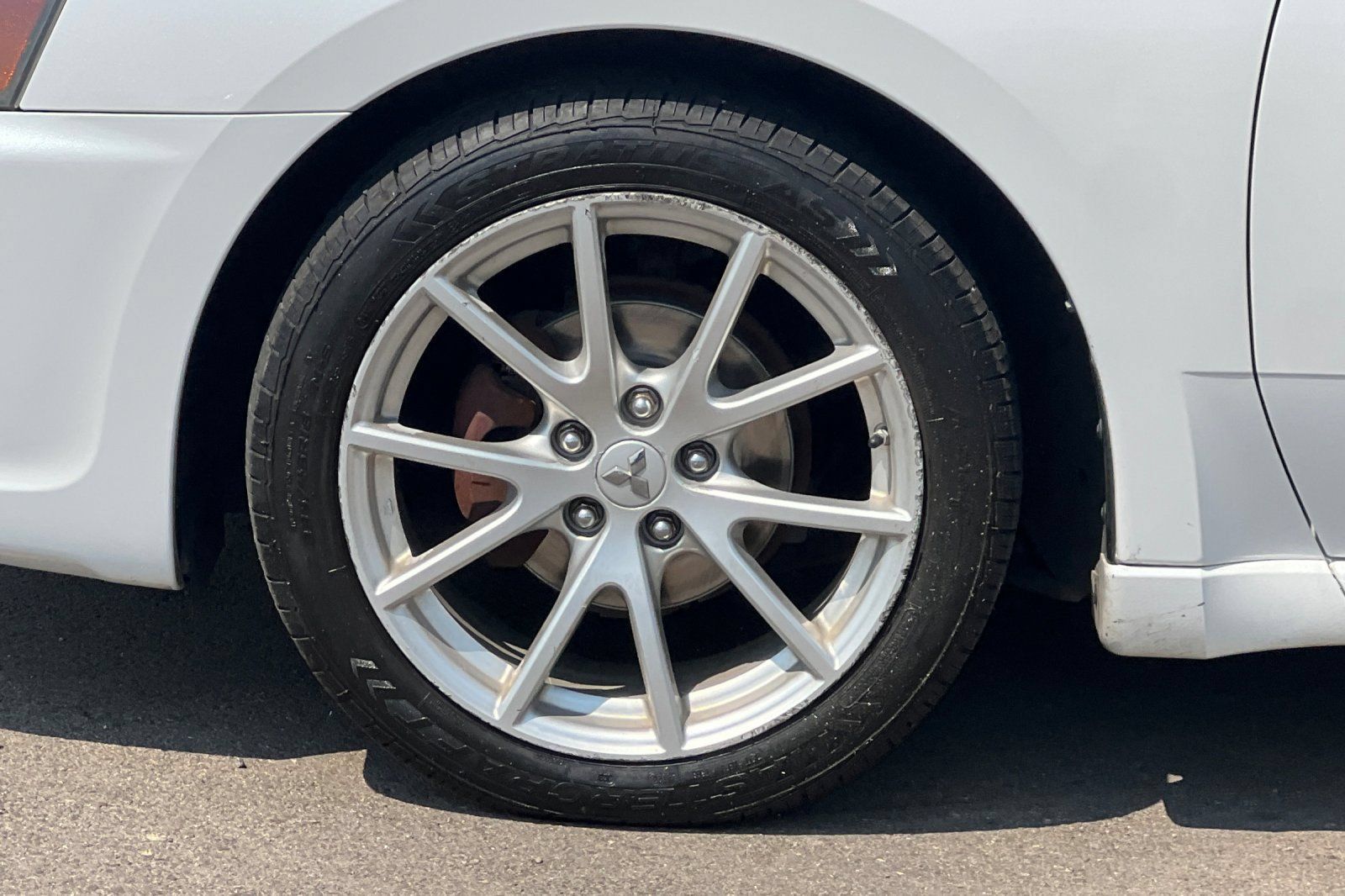 Used 2011 Mitsubishi Galant FWD image 26