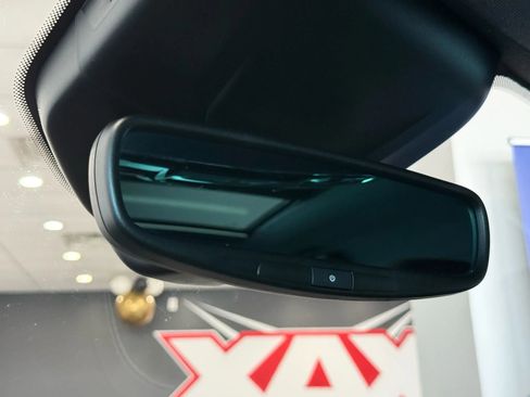 Used 2017 Maserati Levante w/ Luxury Package image 20