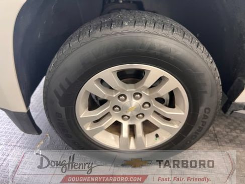Used 2018 Chevrolet Suburban LT RWD image 20