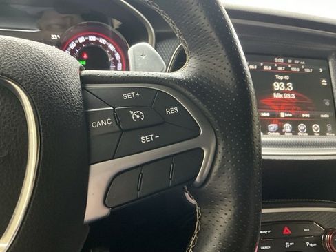 Used 2016 Dodge Challenger SRT Hellcat image 18
