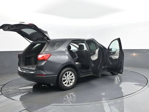 Used 2021 Chevrolet Equinox LS w/ LS Convenience Package FWD image 29