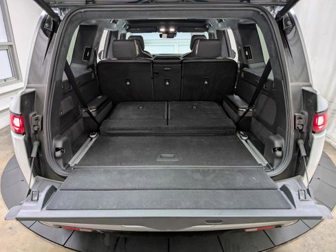 Used 2024 Rivian R1S Adventure AWD/4WD image 28
