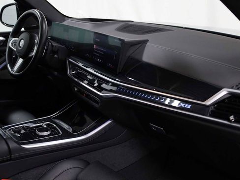 Used 2024 BMW X5 xDrive40i w/ M Sport Package image 6